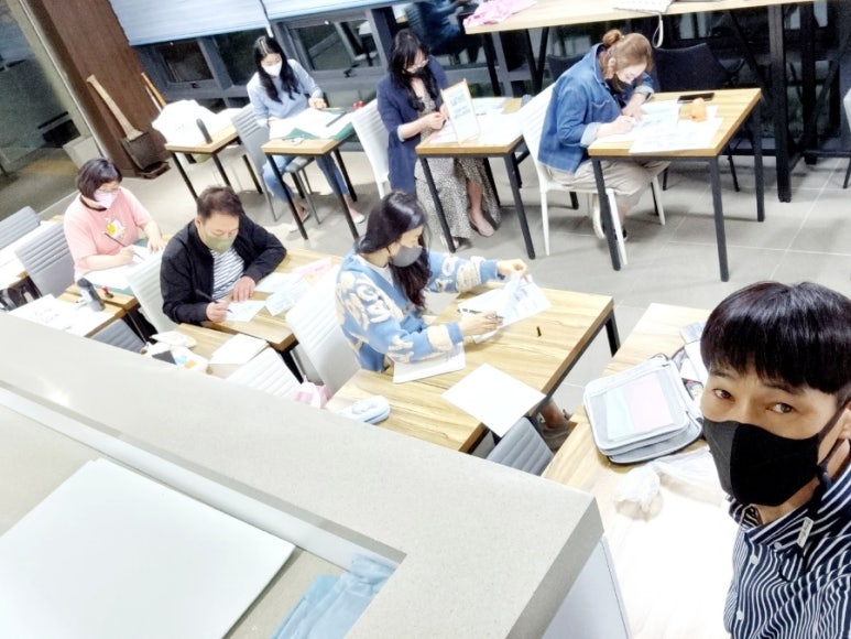 맘스카페 이미지