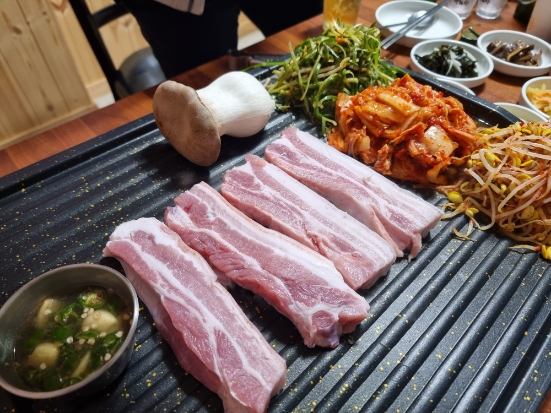 늘조은명품흑돼지 이미지