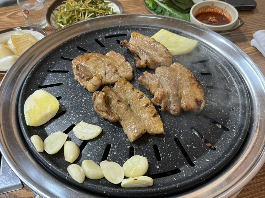 건널목연탄갈비 이미지