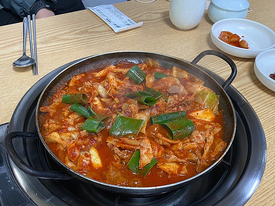 다운목살구이식당 이미지