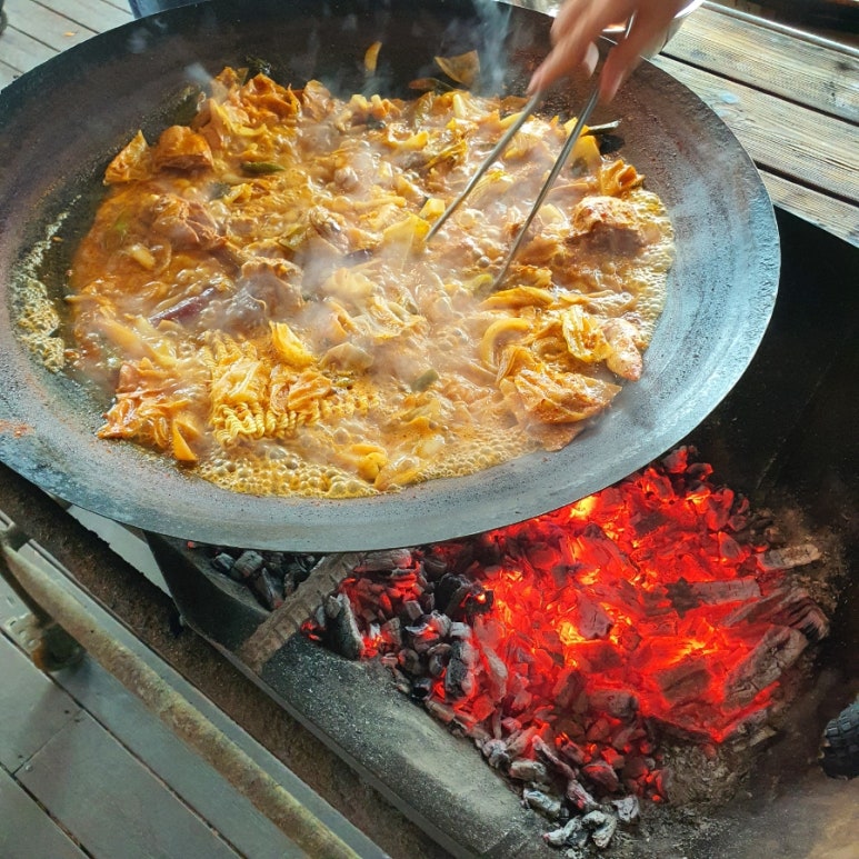 산골토종닭 이미지