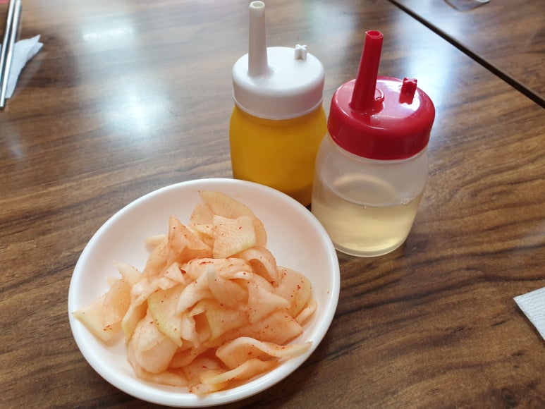 황씨네밀면 이미지