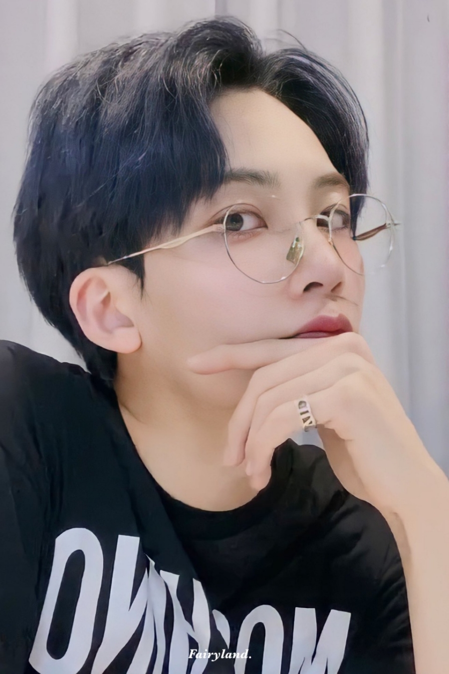홍윤 이미지