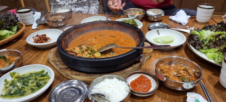 봄내멸치쌈밥 이미지