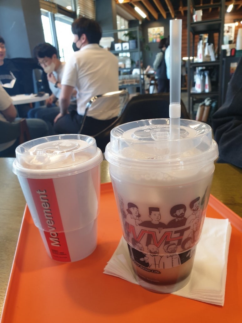 무브먼트커피로스터스 이미지