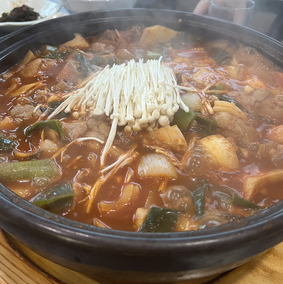 명가 찌개백반 이미지