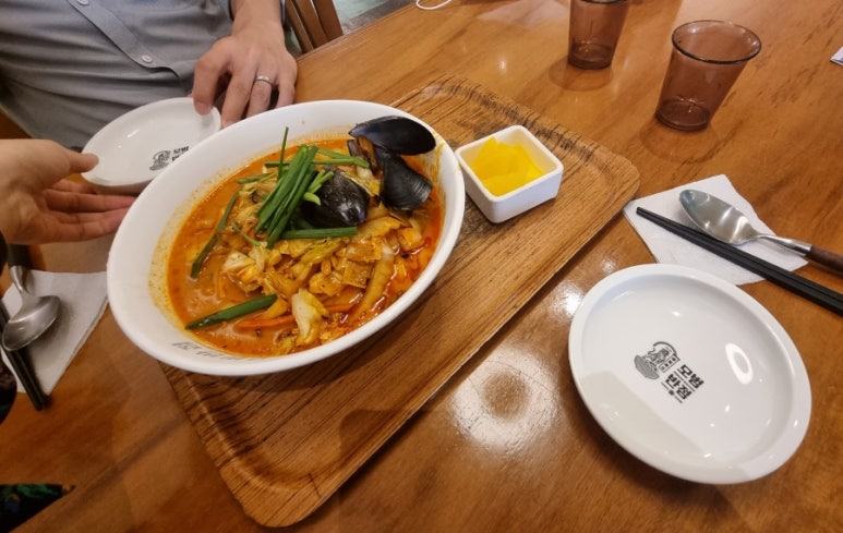 모범반점 이미지