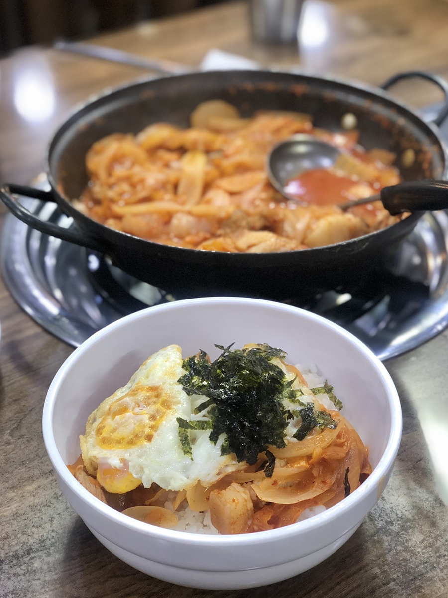 잔치마당통돼지볶음 이미지