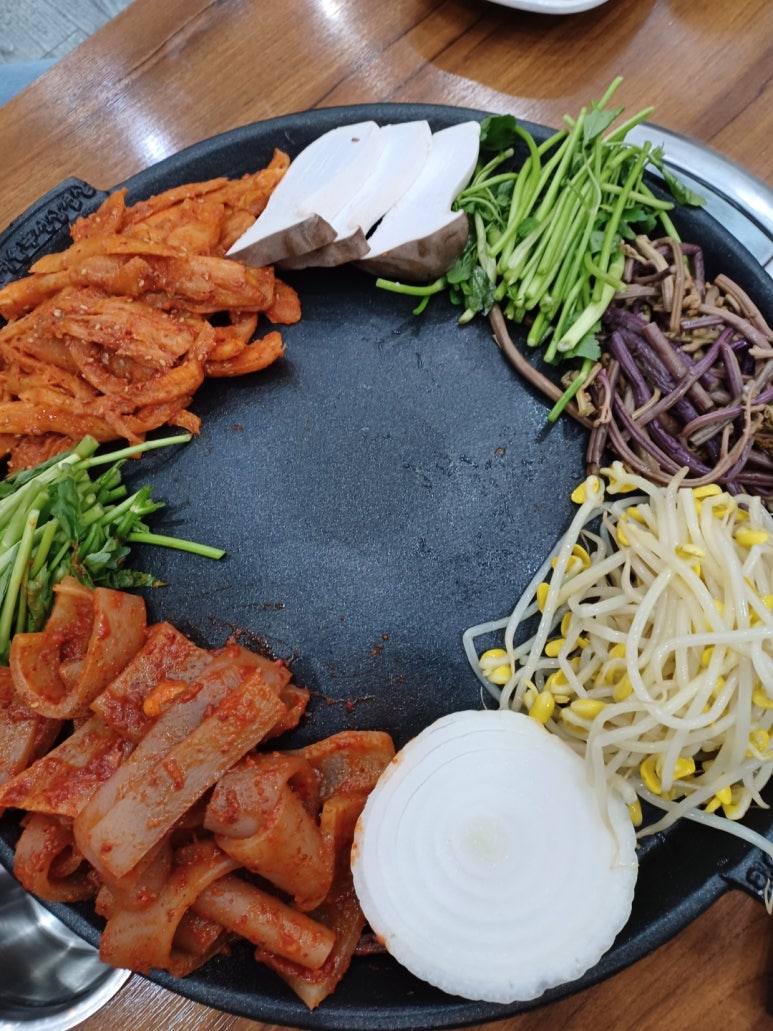 더덕솥뚜껑삼겹살 이미지