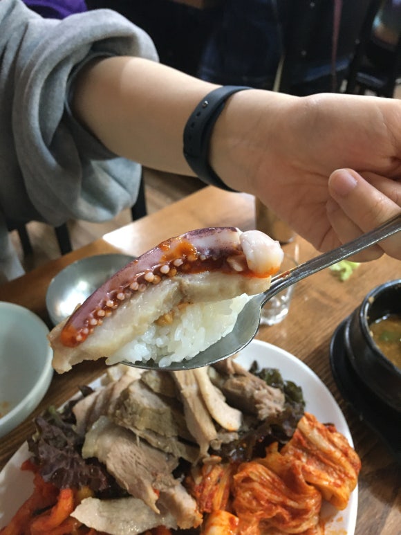 동이보쌈 이미지