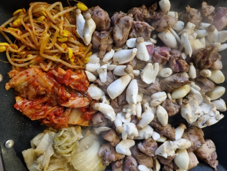 청년 김해 뒷고기 이미지