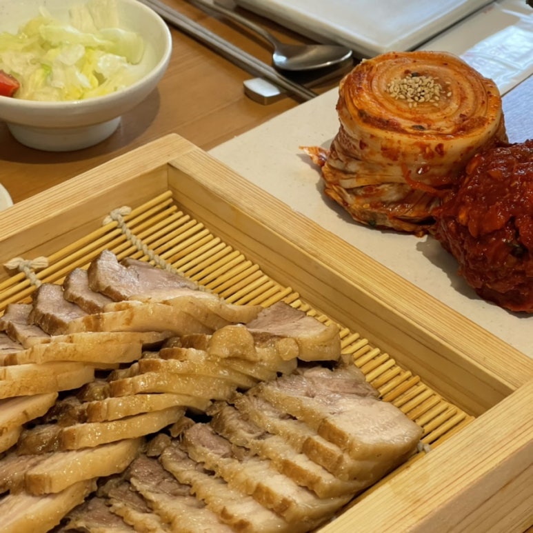 정담은보쌈(주) 이미지
