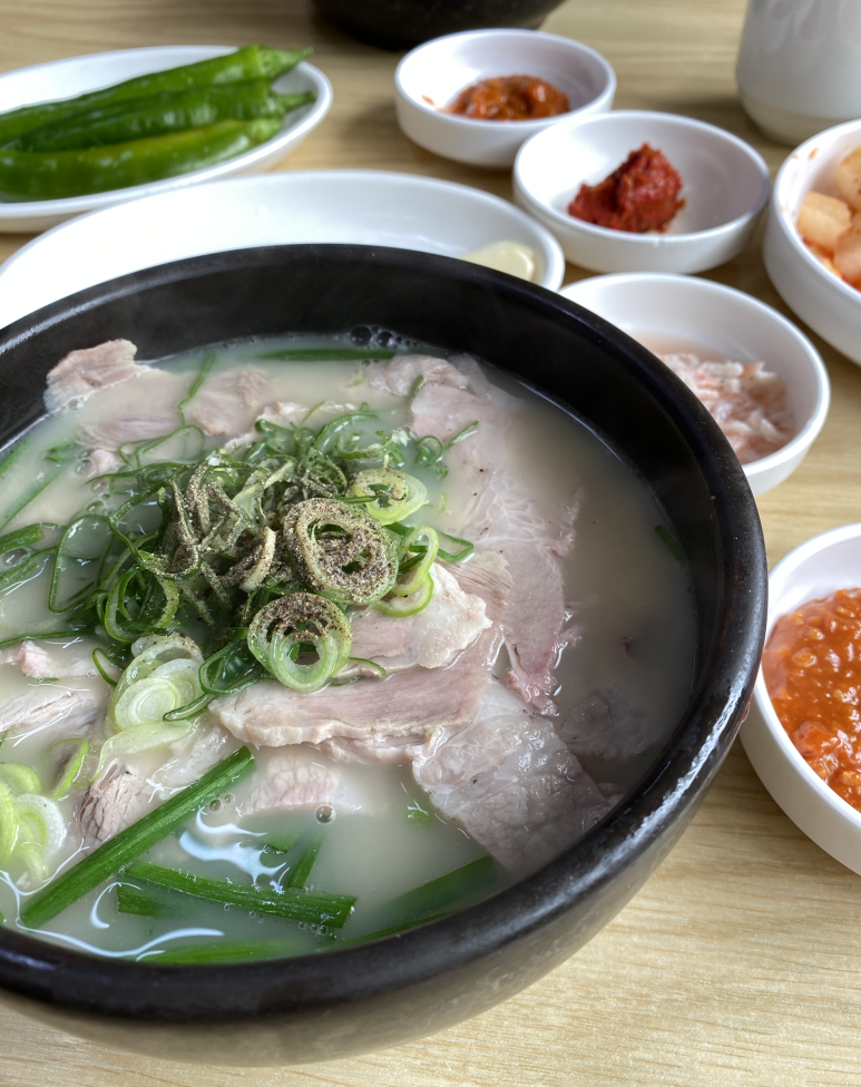연창돼지국밥 이미지