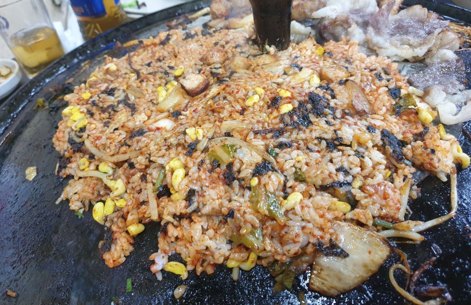 콩나물 솥뚜껑 오겹살 이미지
