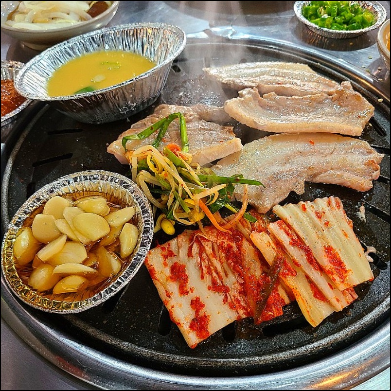소랑돼지랑 이미지