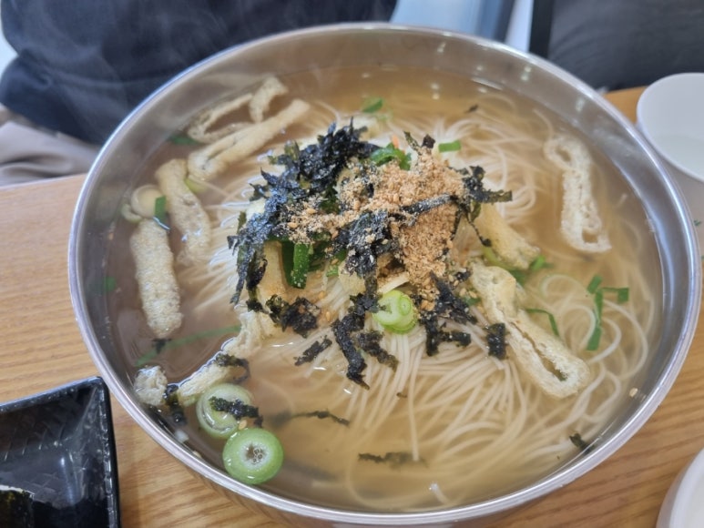 능소비빔국수 이미지