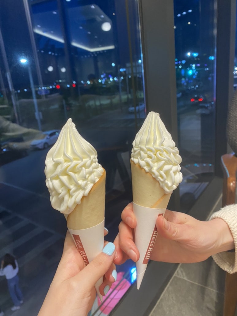 카페블레스롤 이미지