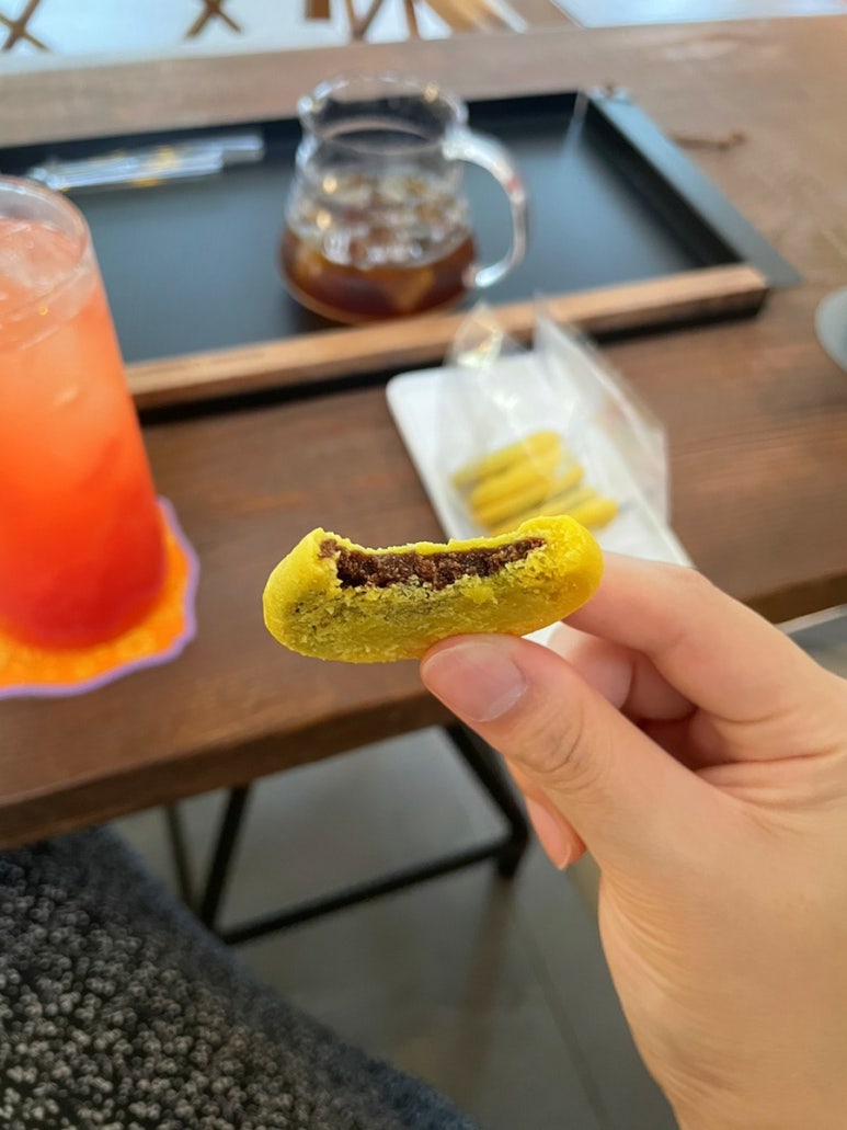 창원커피래빗홀 이미지