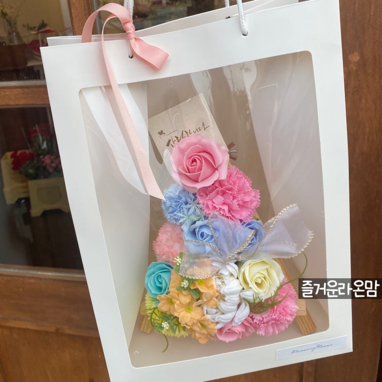 블루메리플라워 이미지