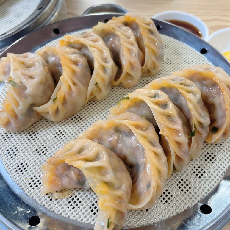 춤추는만두랑 이미지