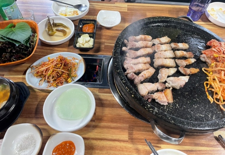 상규네돌판삼겹살 이미지
