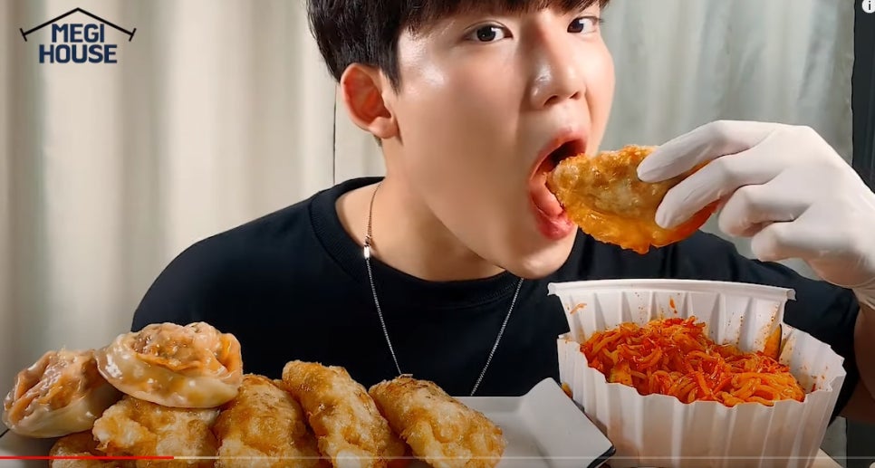 모아모아손만두 이미지