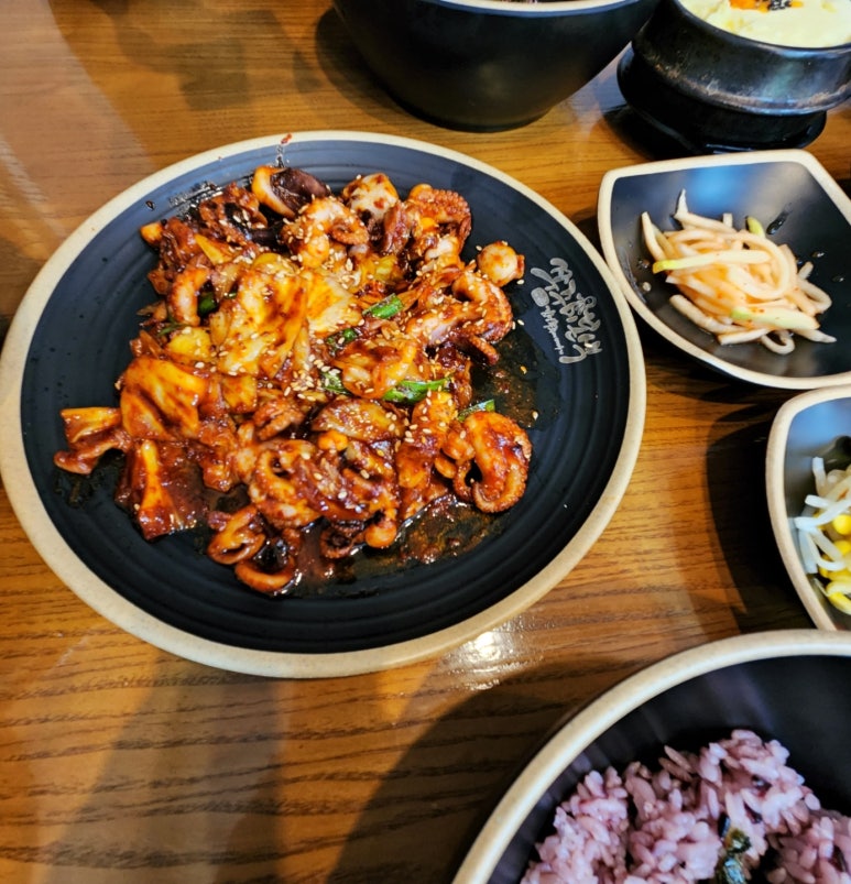 충주쭈꾸미본색 이미지