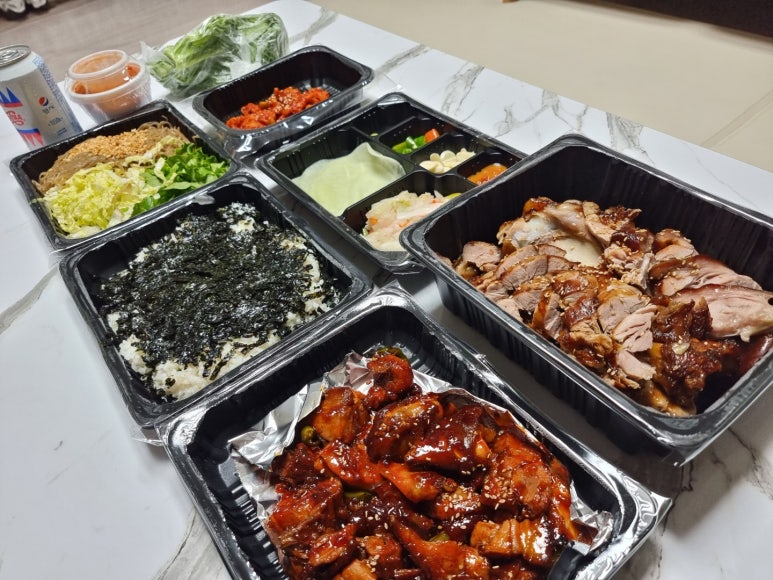 아재족발보쌈 이미지