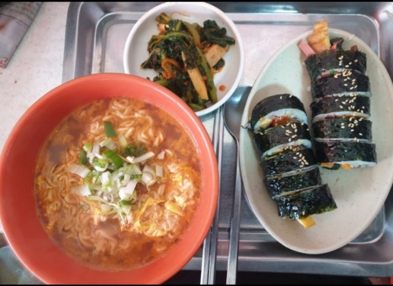 토스트&떡볶이 이미지
