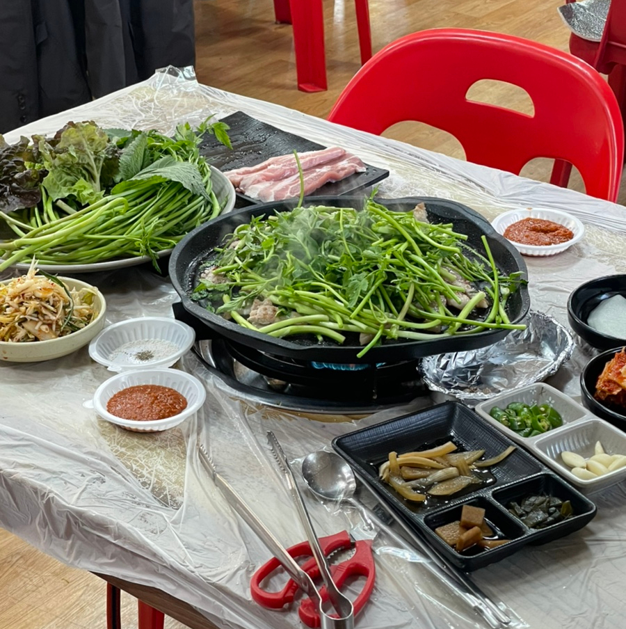 윤가네미나리삼겹살 이미지
