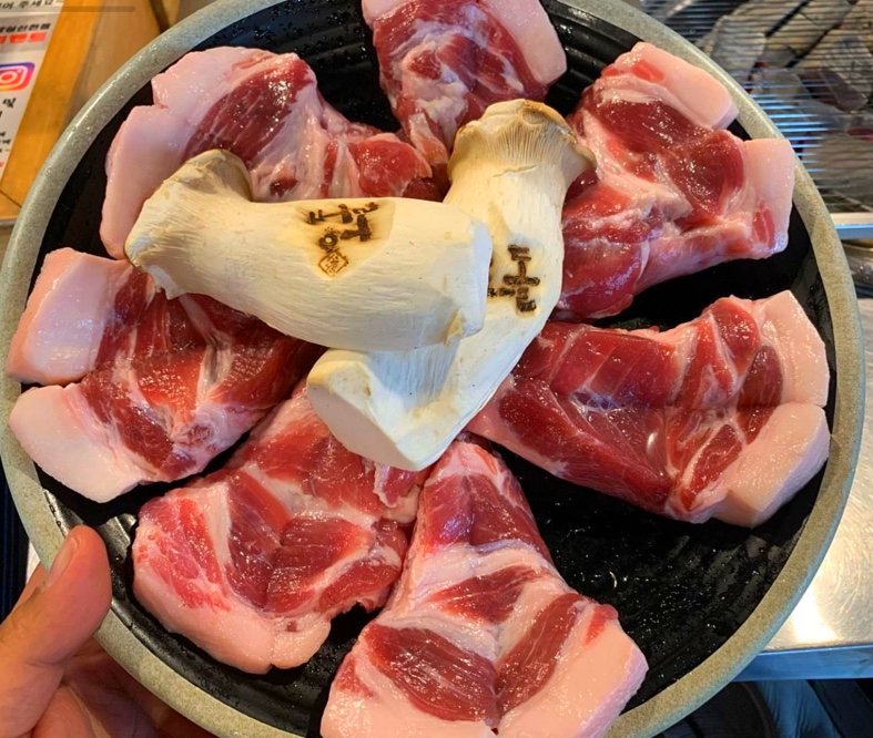 추억에 연탄불소금구이 이미지