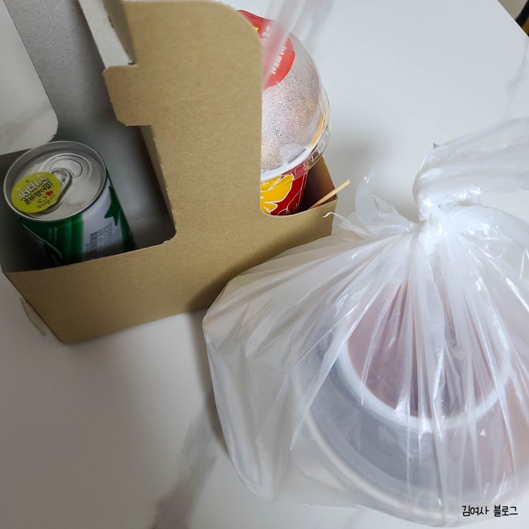 뚱이떡볶이 이미지