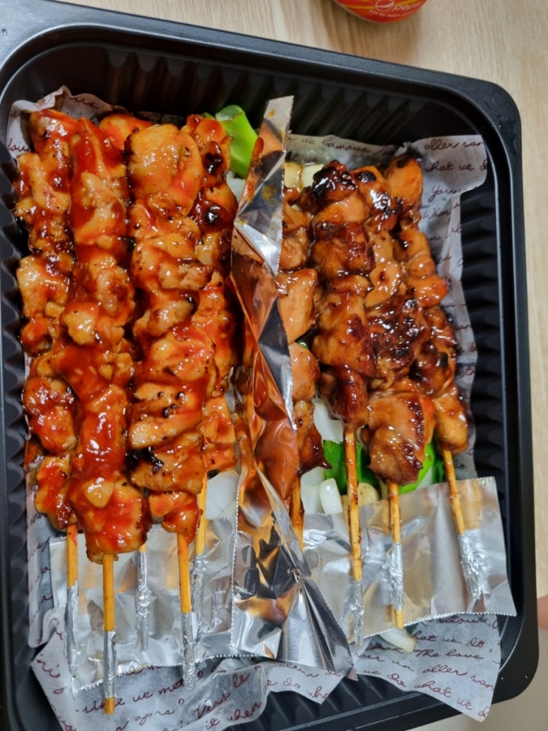 엽기닭꼬치 이미지