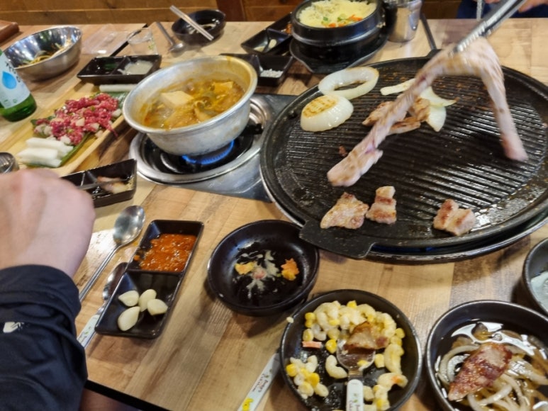 엽기닭꼬치 이미지
