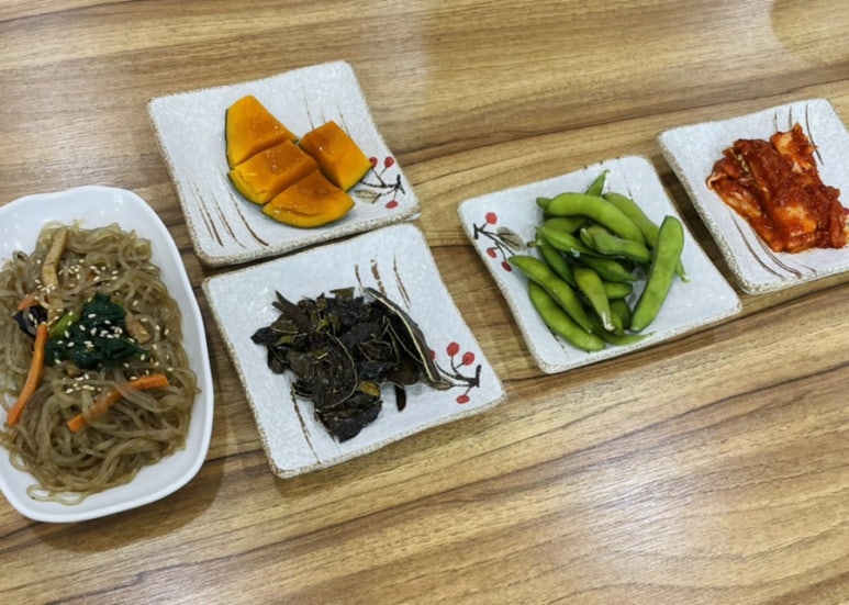 봉산암반수송어회 이미지