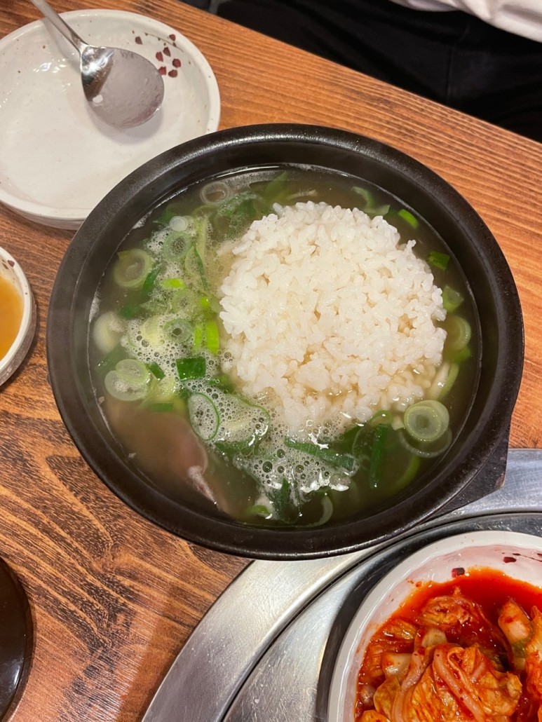 곰바로곰탕 이미지