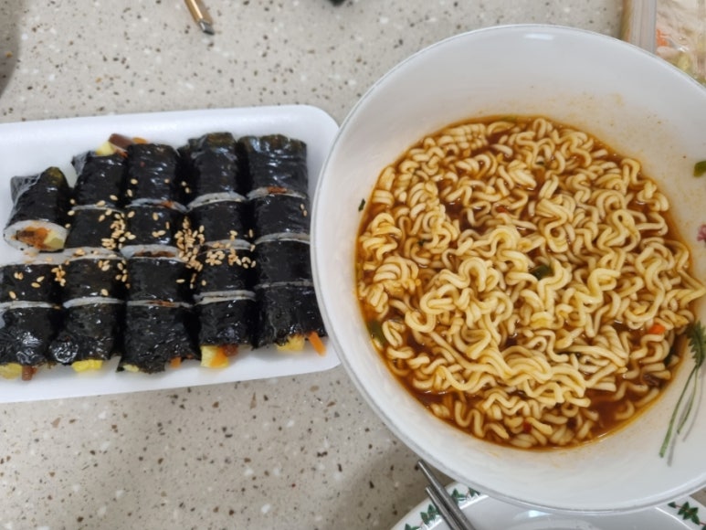 명품꼬마김밥 이미지
