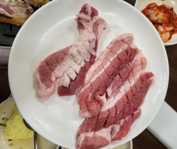 돼지야놀자 이미지