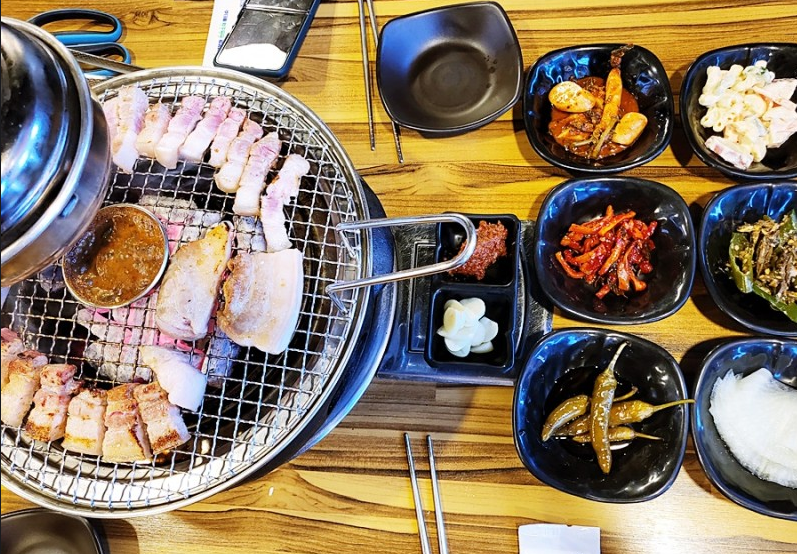 천지연숯화로구이 이미지