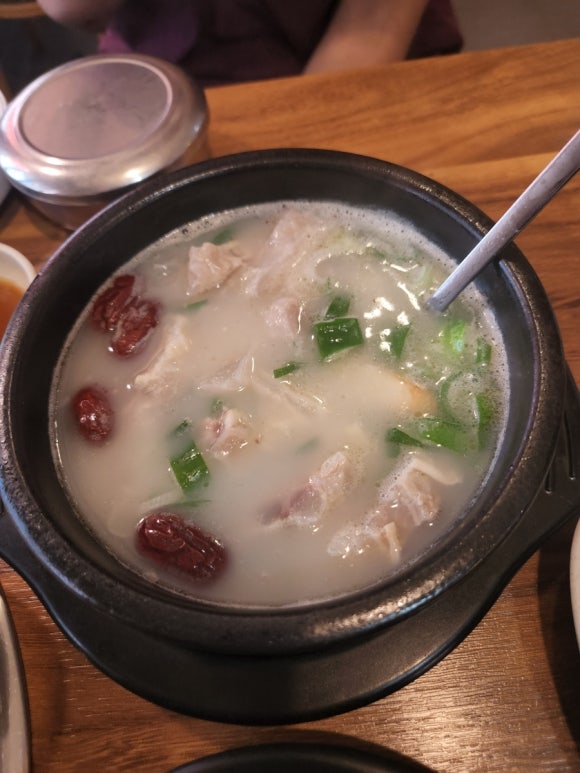 놀부네감자탕 이미지