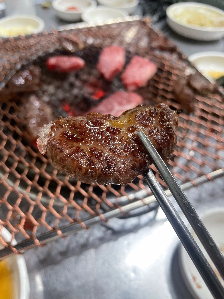 한우참숯구이 이미지