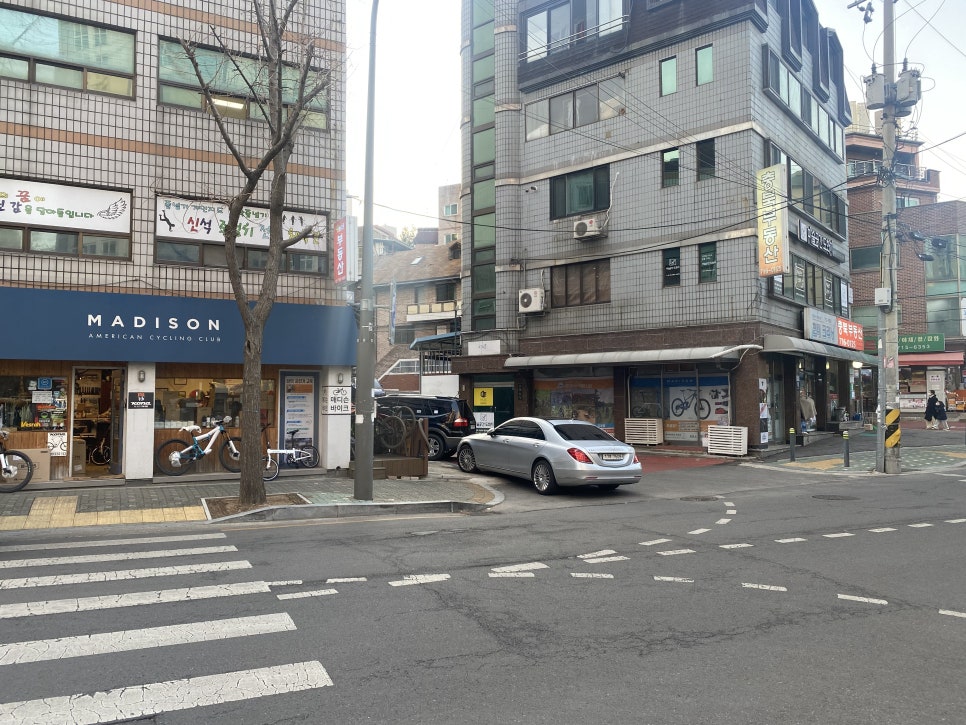 인디코너바버샵 이미지