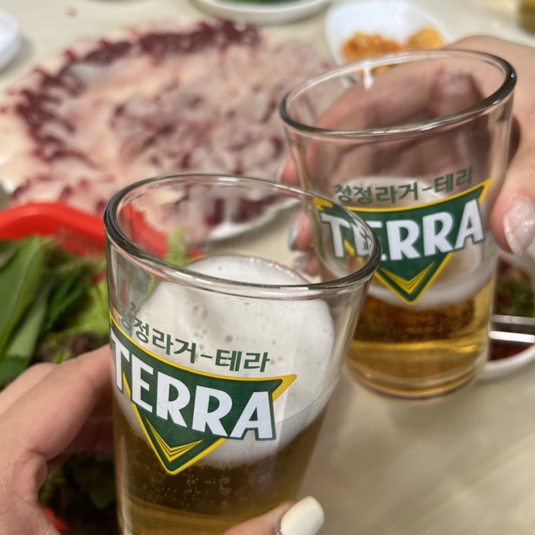 뱃머리 식당 이미지