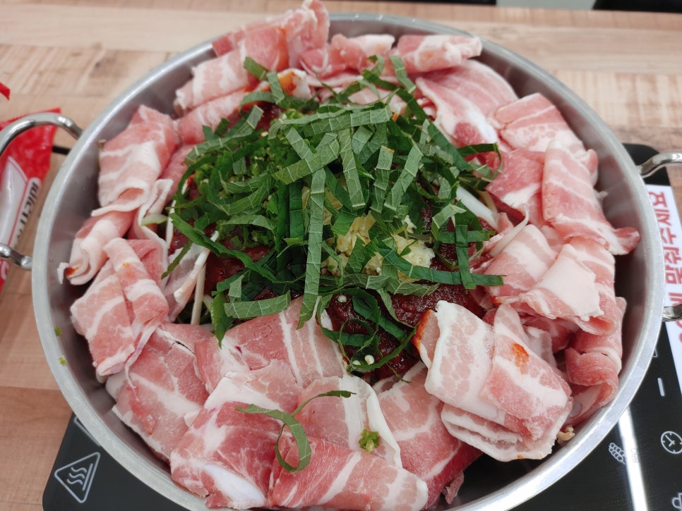 중앙돼지 이미지