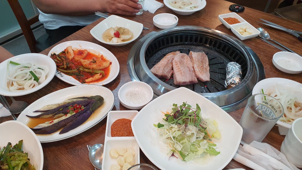 시장한우촌 이미지
