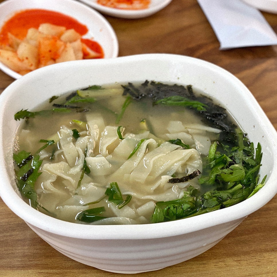 예전손칼국시 이미지