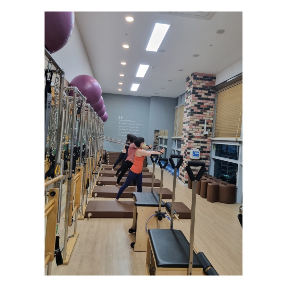 체어스튜디오 이미지
