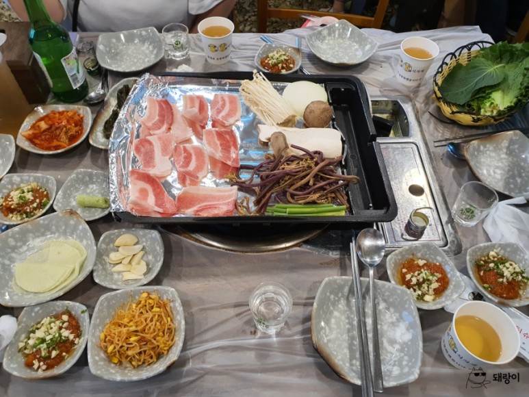 돼지세끼 이미지