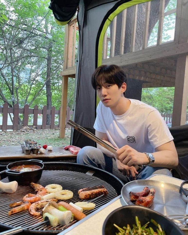 투스타 이미지
