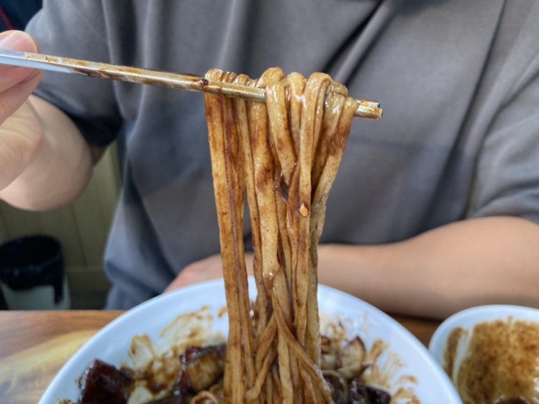 용마루손짜장 이미지